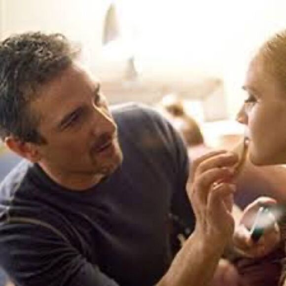 5/$15 Sale Item! Vincent Longo Illumina Concealer Pencil in Caramel - Picture 4 of 8